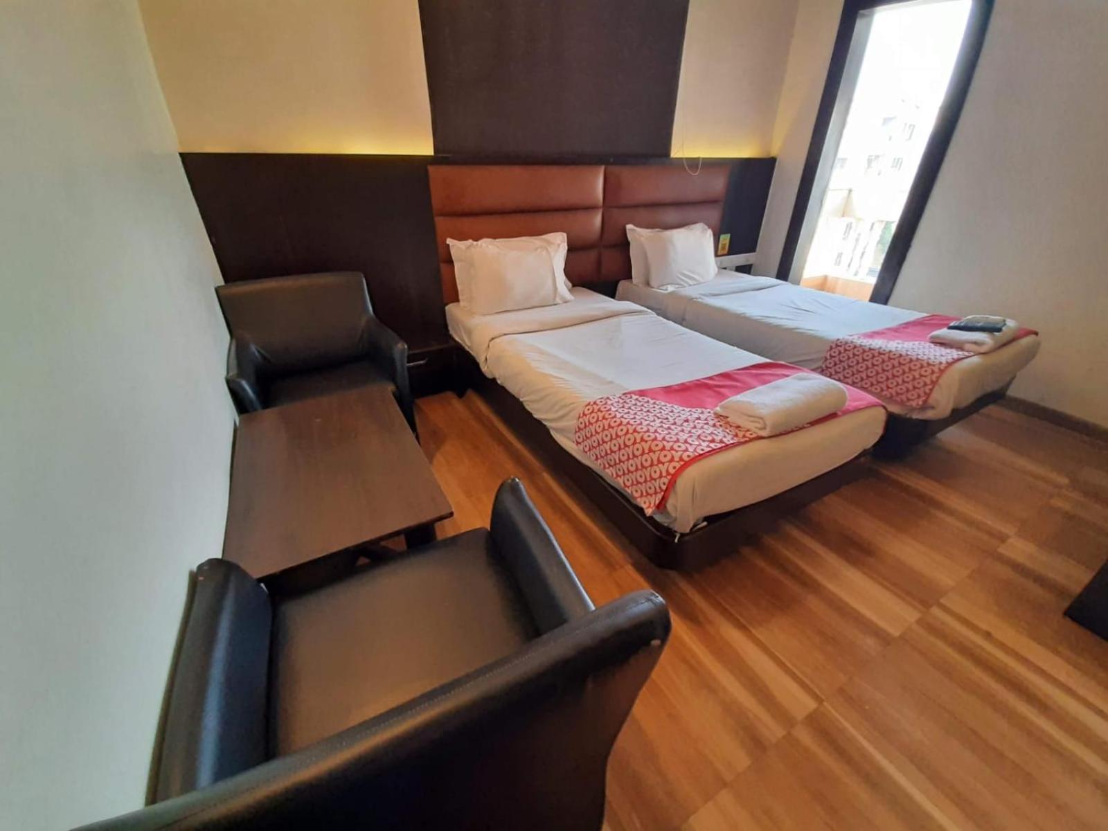 Hotel Saikripa Imperial Daman Eksteriør billede